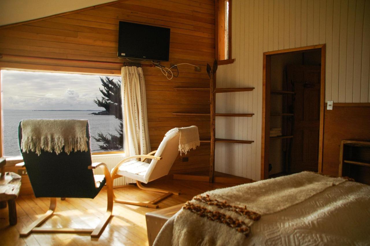 Hotel Faros Del Sur Ancud Exteriör bild