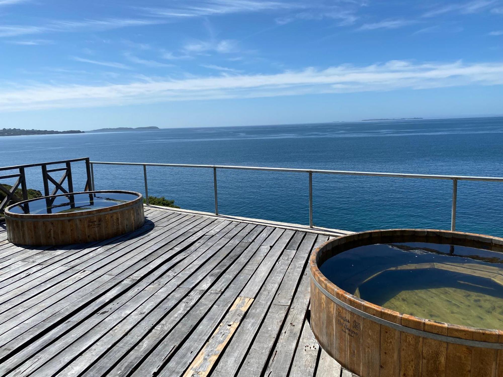 Hotel Faros Del Sur Ancud Exteriör bild
