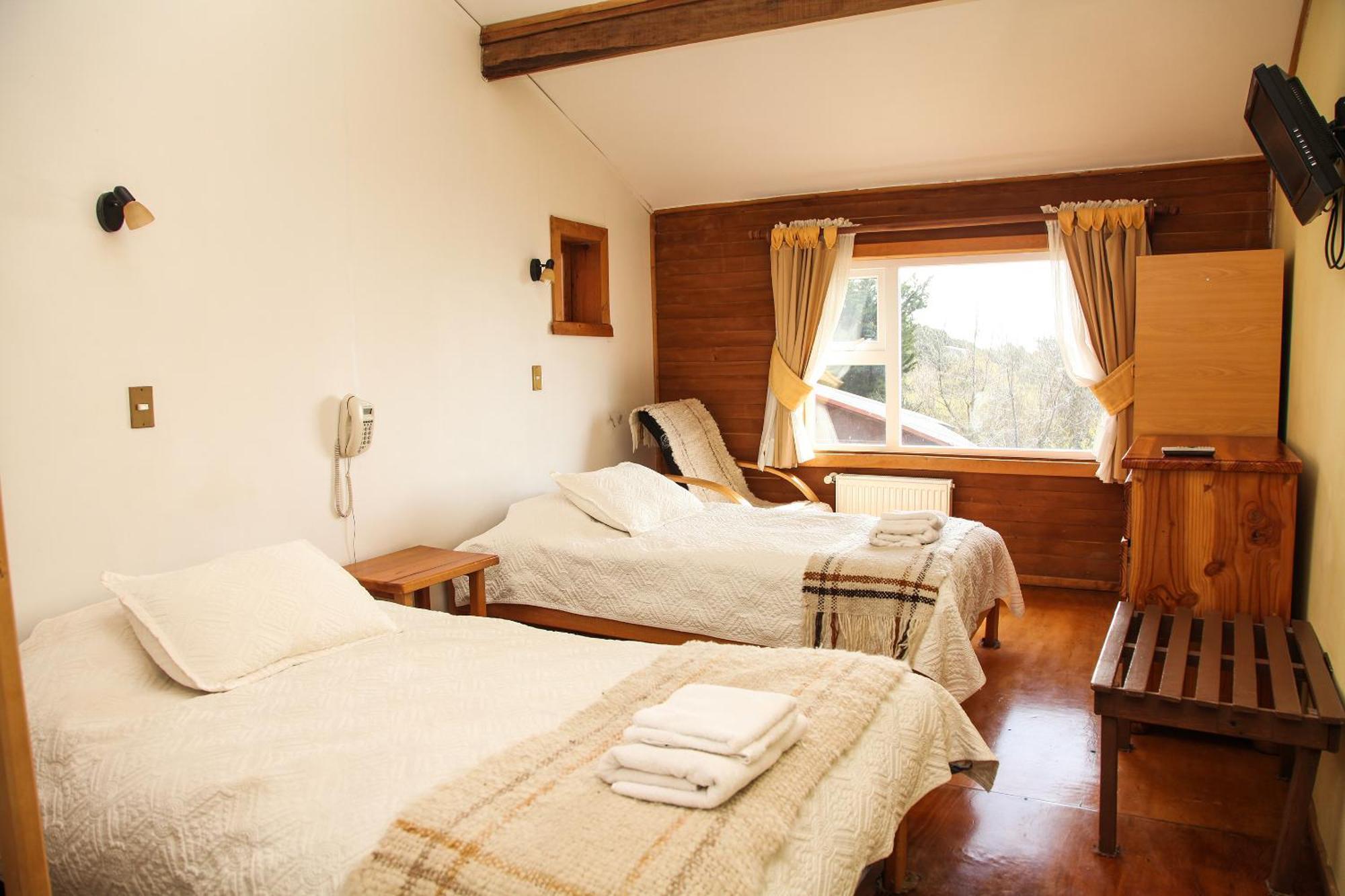 Hotel Faros Del Sur Ancud Exteriör bild
