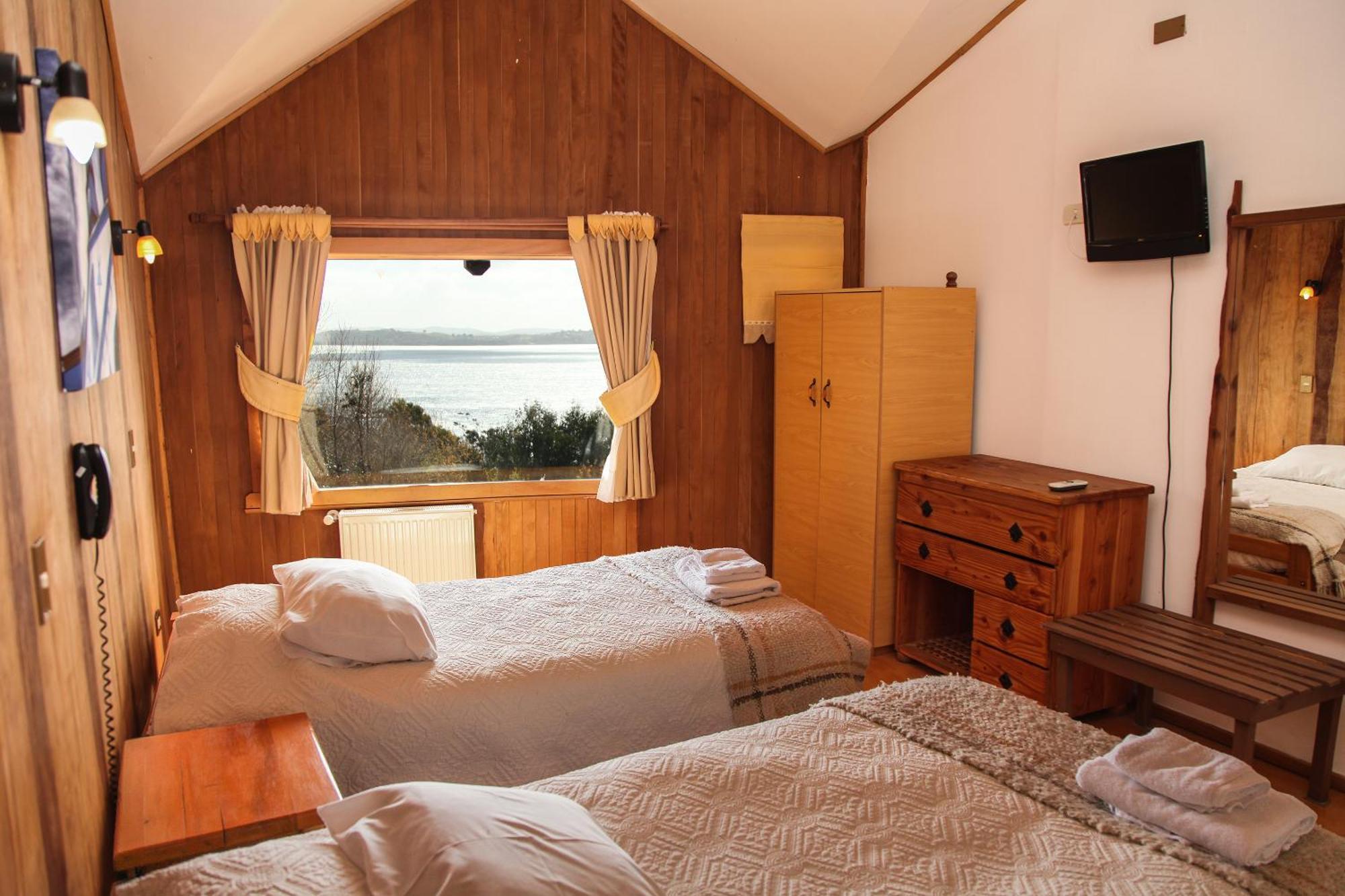 Hotel Faros Del Sur Ancud Exteriör bild