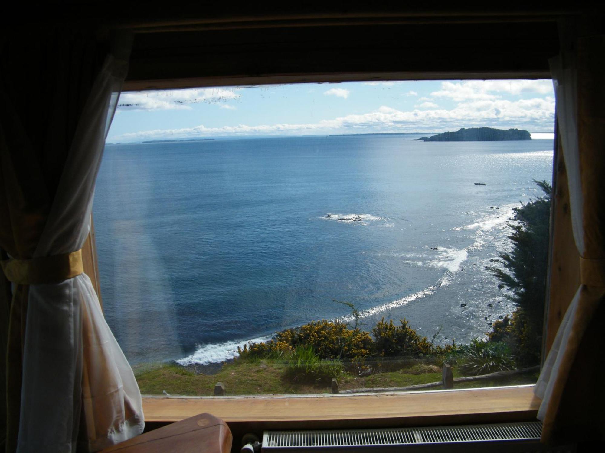 Hotel Faros Del Sur Ancud Exteriör bild